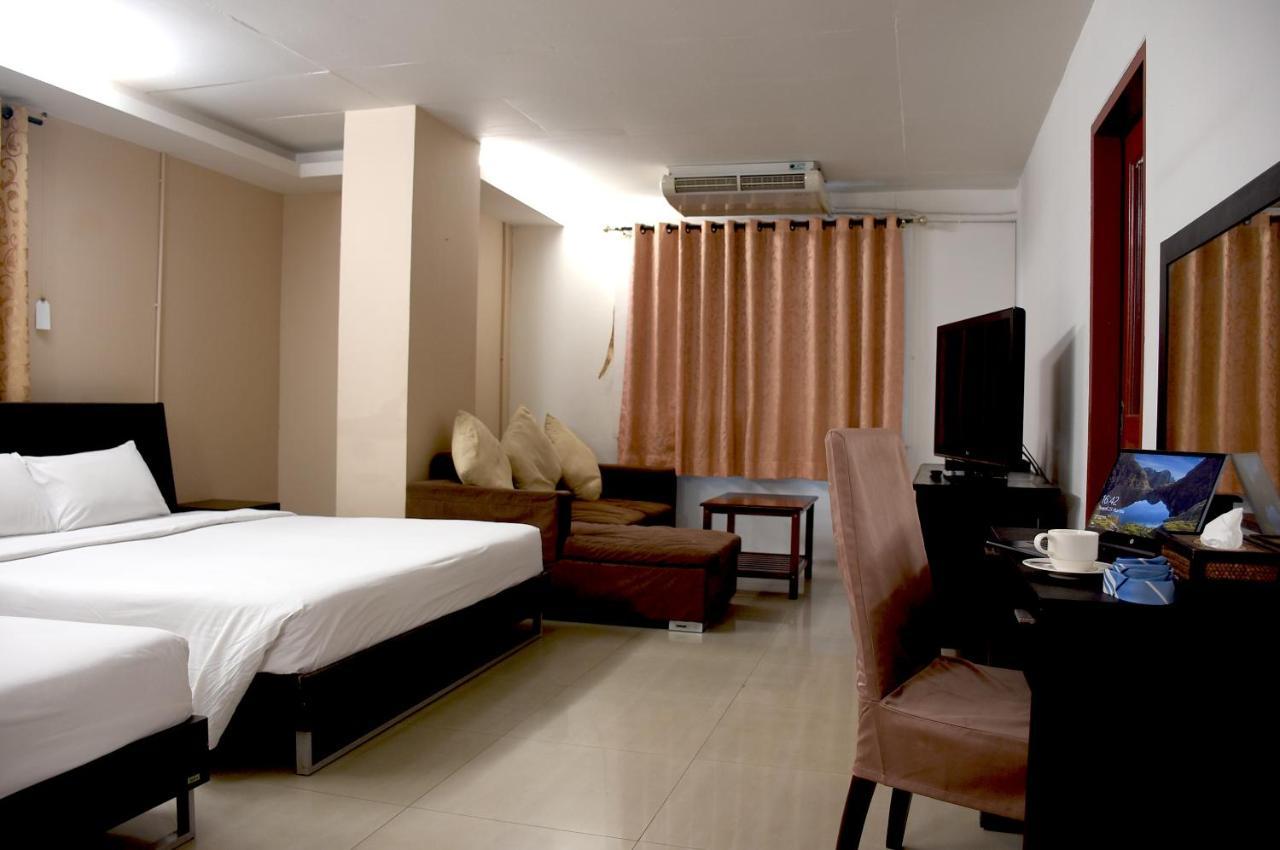 Centric Place Hotel Bangkok Ngoại thất bức ảnh